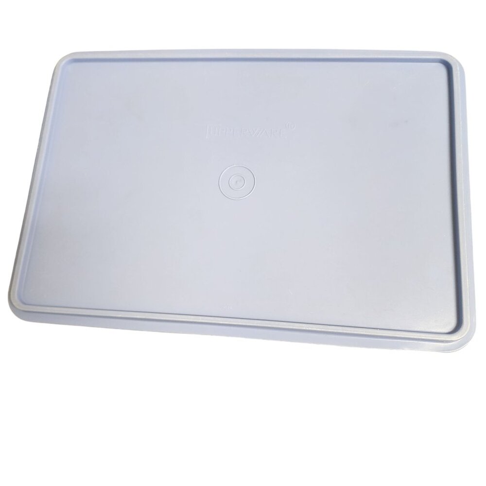 Tupperware Rectangular Storage Container With Lid - Picture 2 of 5